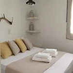 Agios Nikolaos House Nyaraló Kímolosz