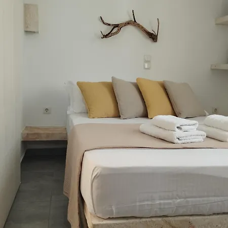 Agios Nikolaos House *